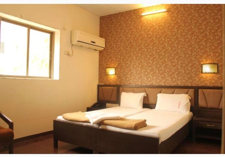 Hotel Ganesh Palace Bombaim Exterior foto